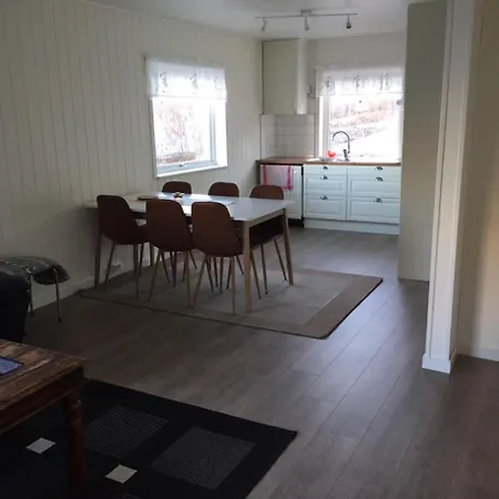Lyngen Brygge Holiday home *