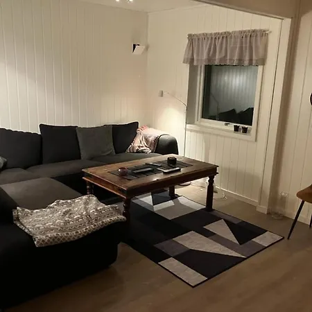 Lyngen Brygge Hébergement de vacances Aroybukta